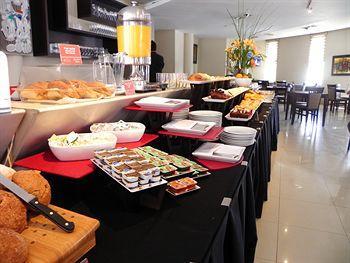 Hotel Quorum Golf, Tenis & Spa Кордова Экстерьер фото