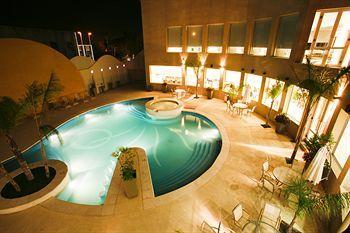 Hotel Quorum Golf, Tenis & Spa Кордова Экстерьер фото