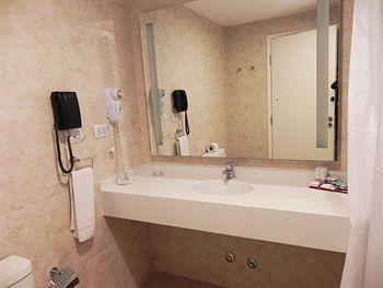 Hotel Quorum Golf, Tenis & Spa Кордова Экстерьер фото
